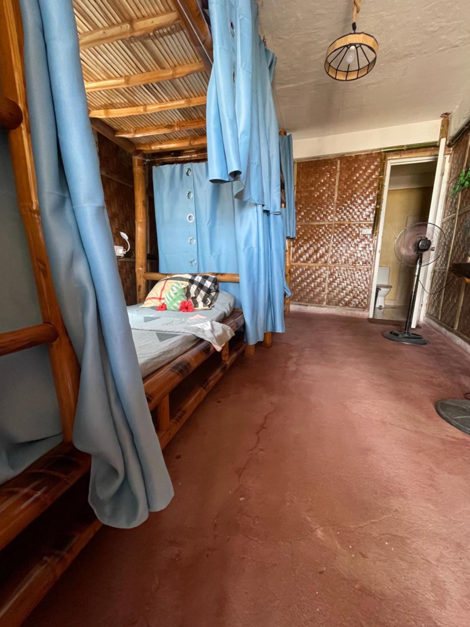 Bed and Breakfast Voodoo House Lalao Екстер'єр фото