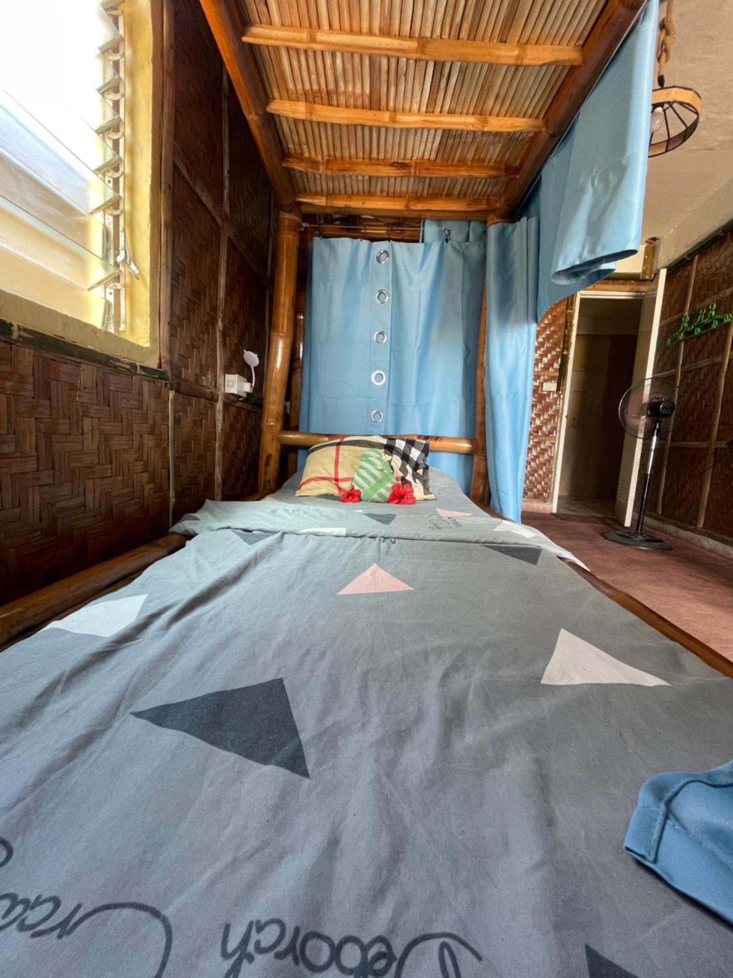 Bed and Breakfast Voodoo House Lalao Екстер'єр фото
