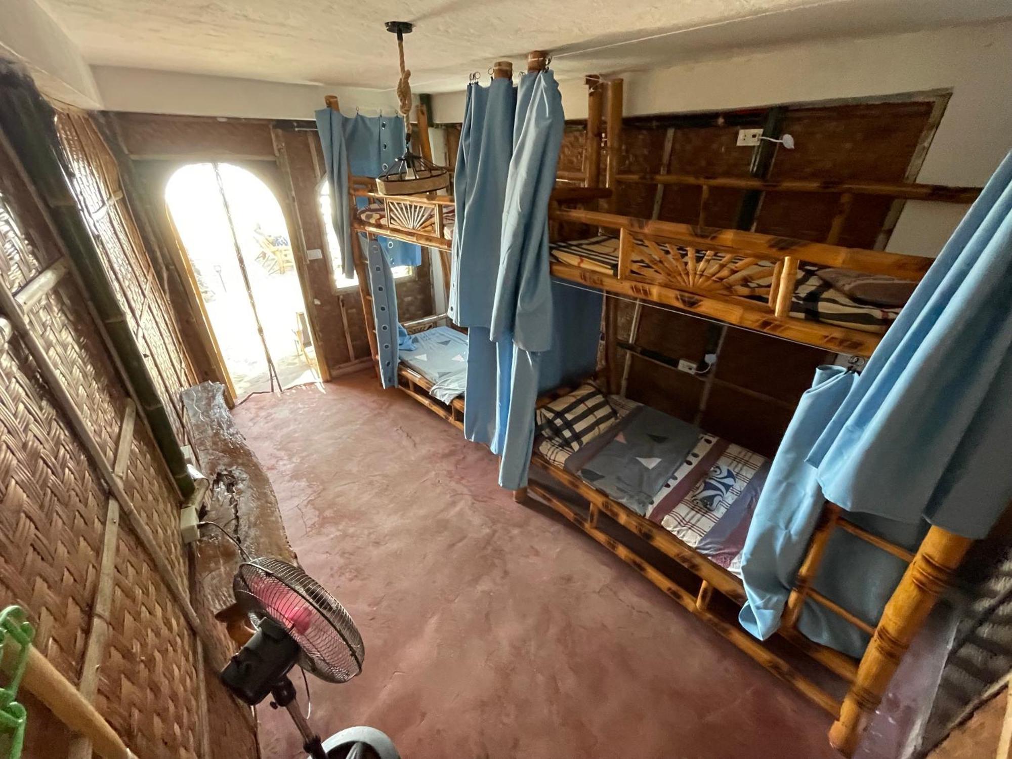 Bed and Breakfast Voodoo House Lalao Екстер'єр фото
