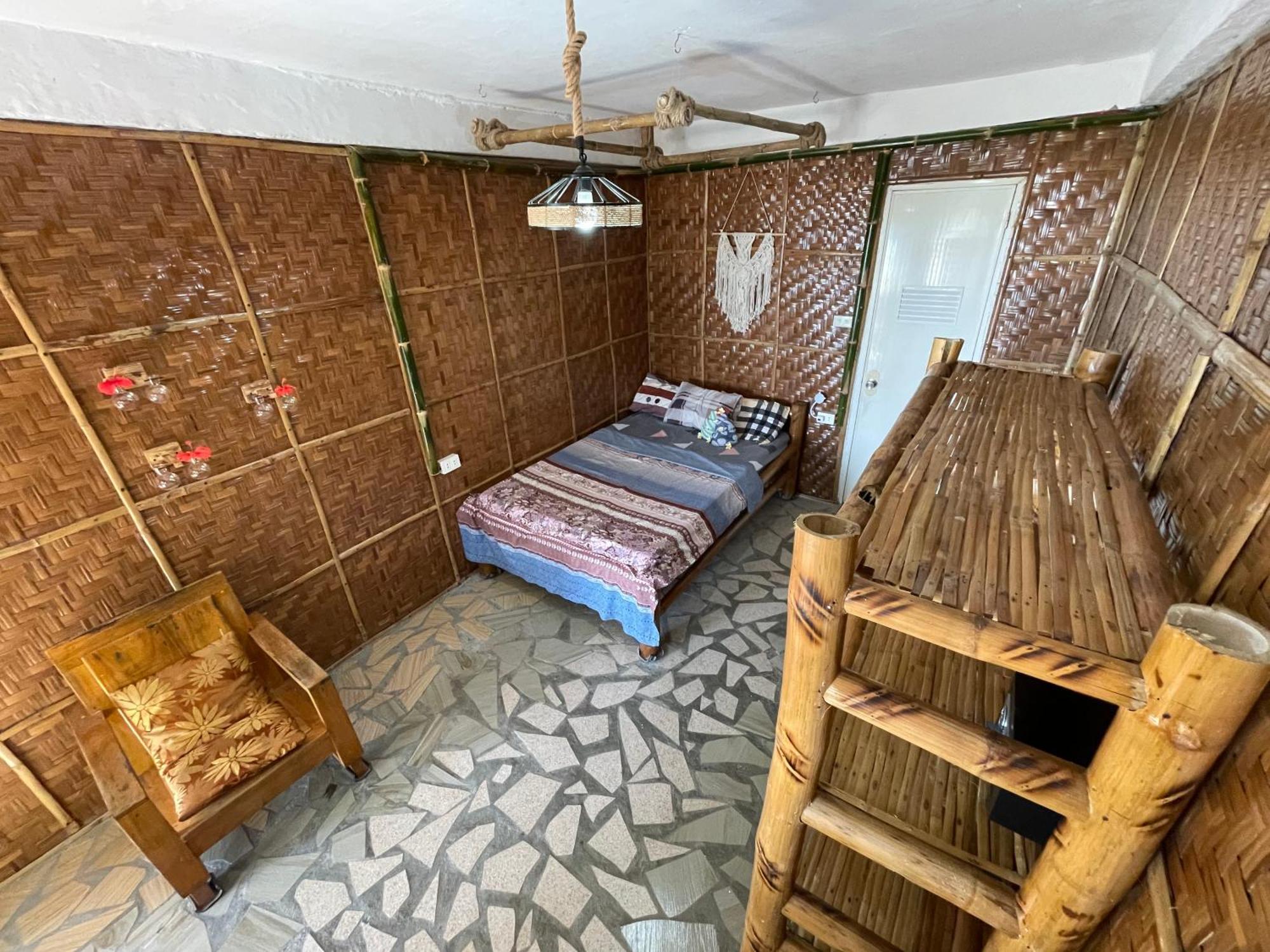 Bed and Breakfast Voodoo House Lalao Екстер'єр фото